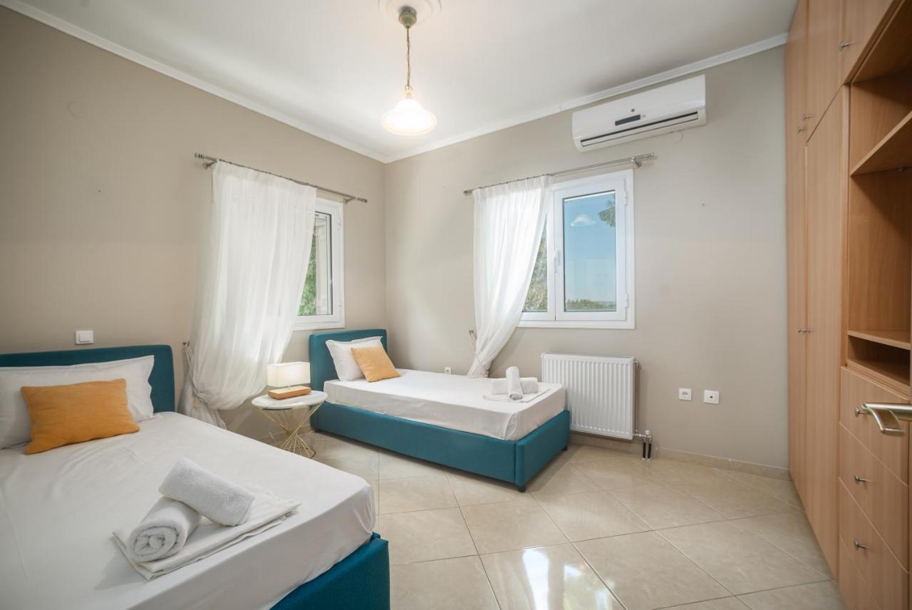 Villa Natura Prive Swimming Pool Lithakia  Exterior photo